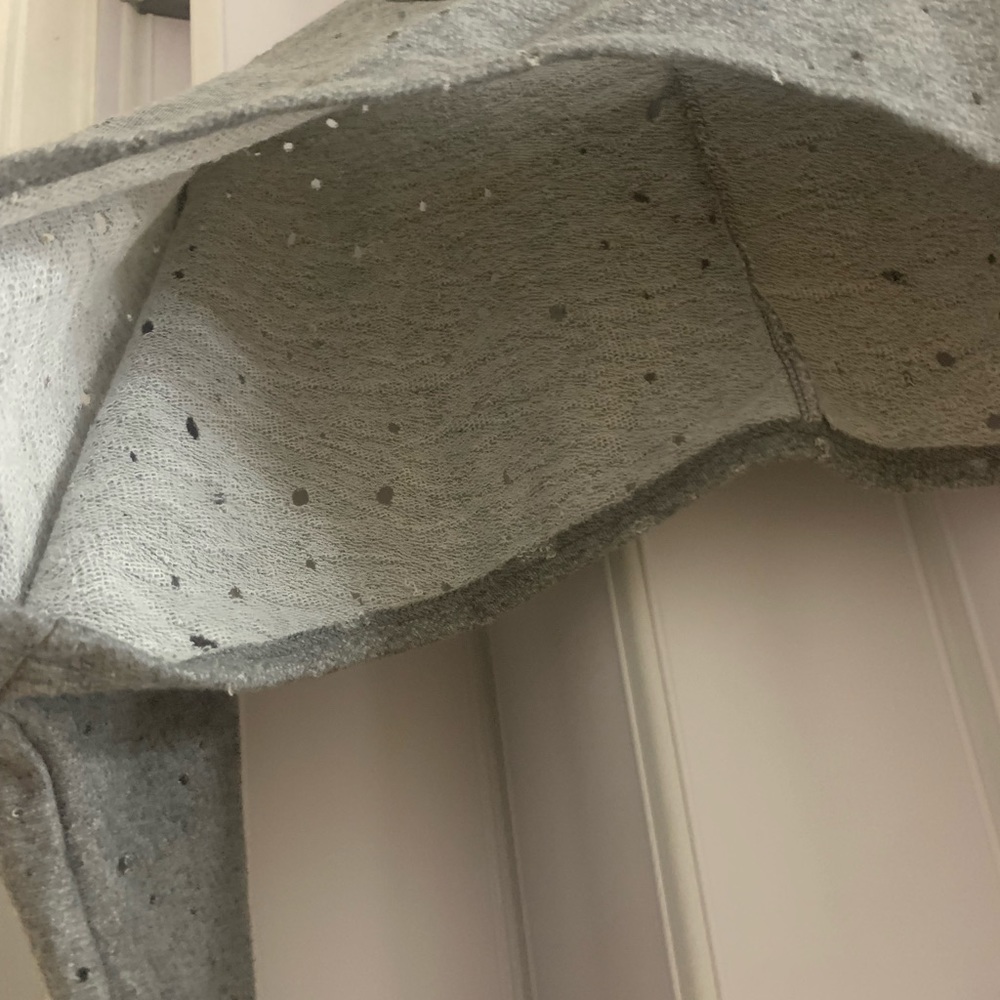 Cropped Throwover - Picture 2 of 3